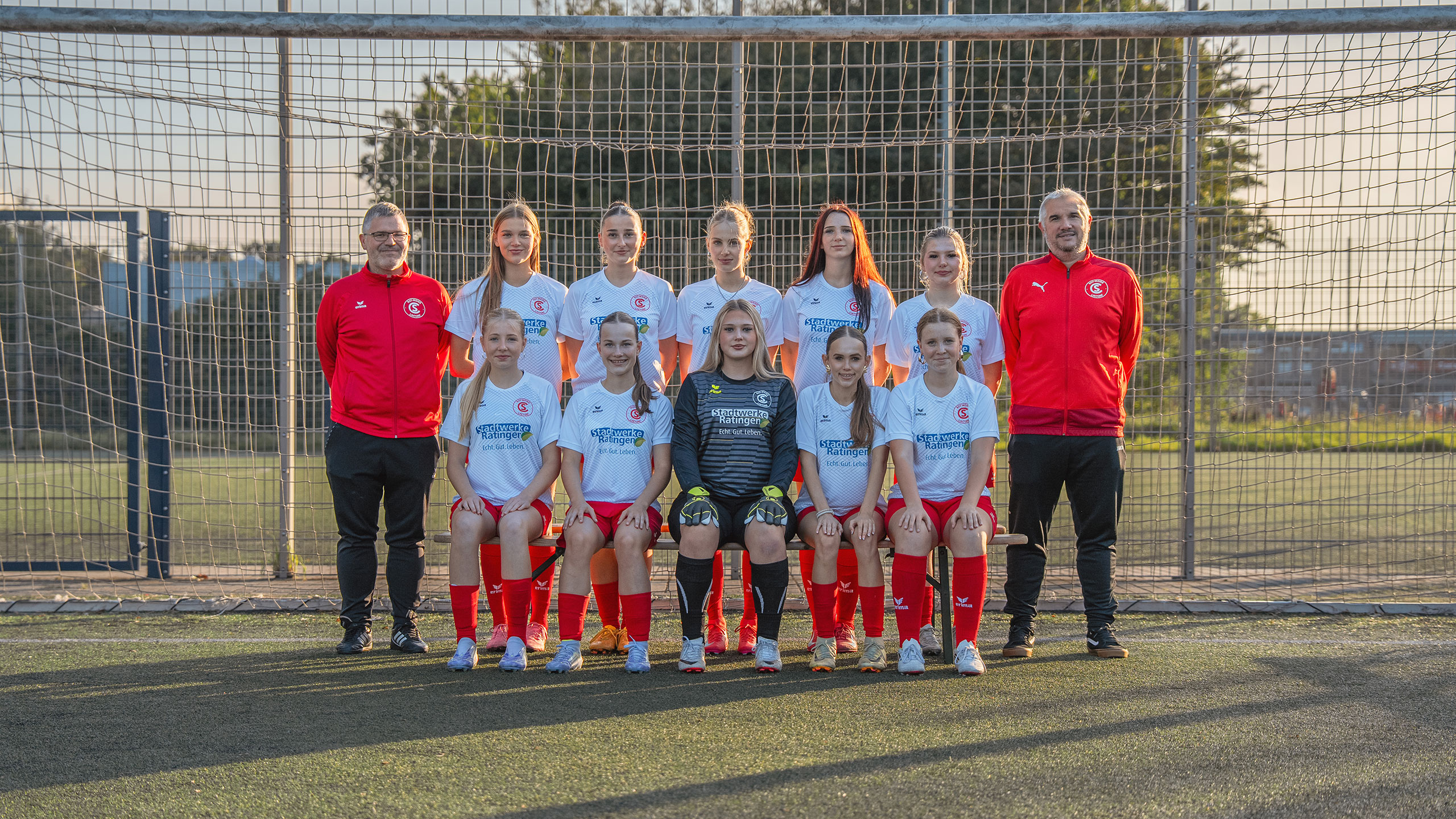 Die U17 Juniorinnen des SC Rot-Weiß Lintorf 1928 e.V. in Ratingen